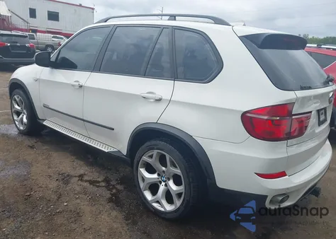 2011 BMW X5 xDrive35D z USA, uszkodzony, nr VIN 5UXZW0C51BL658049